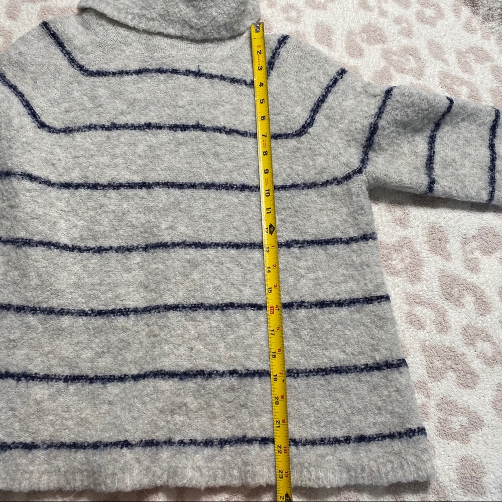 Madewell Gray Roundtrip Turtleneck Sweater Stripe - Picture 9 of 13